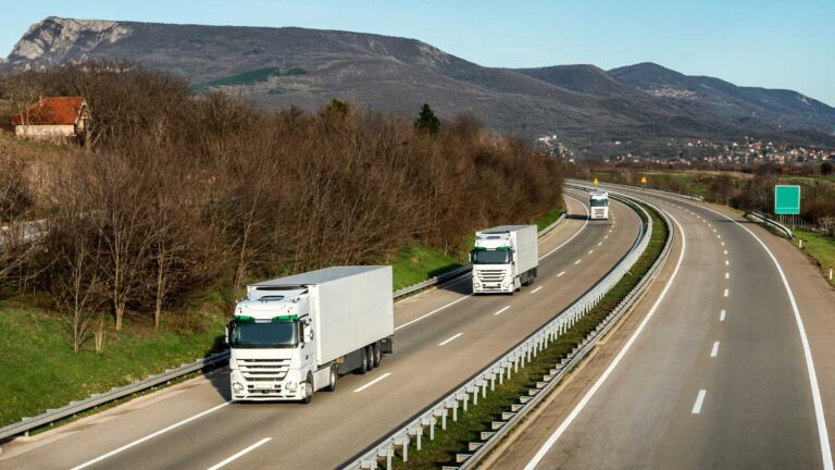 dispozitiv GPS pentru urmărire flotă