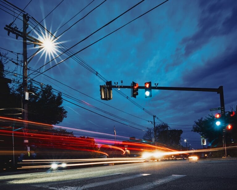 Cum să eviți amenzile de circulație: Noile reglementări rutiere în 2026 Photo traffic regulations