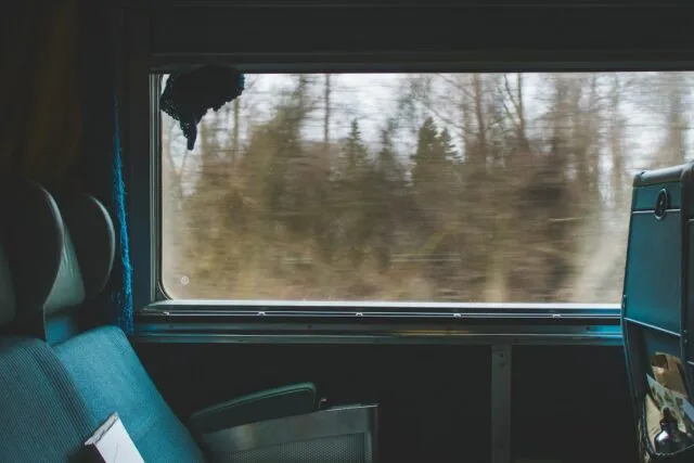 Photo common train travel mistakes