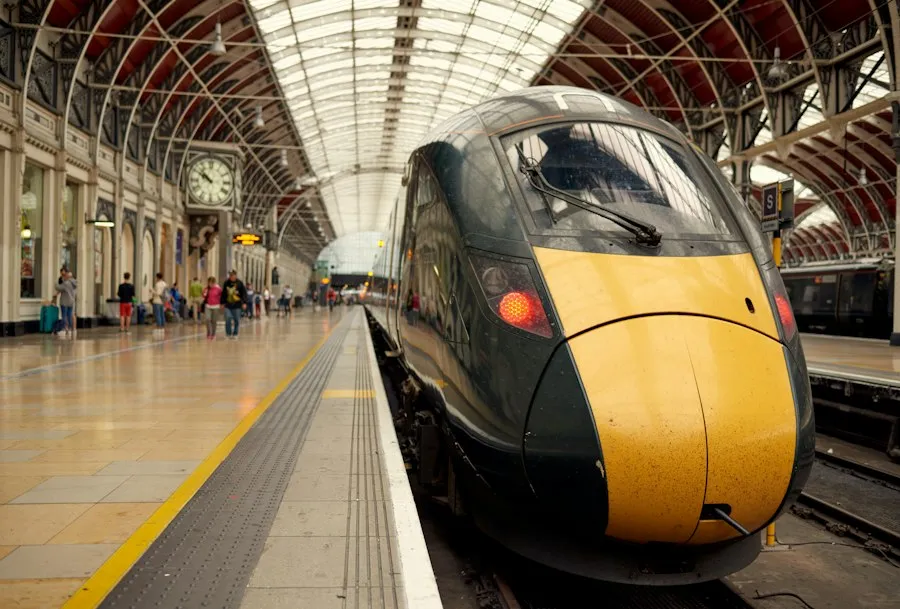 Photo common train travel mistakes